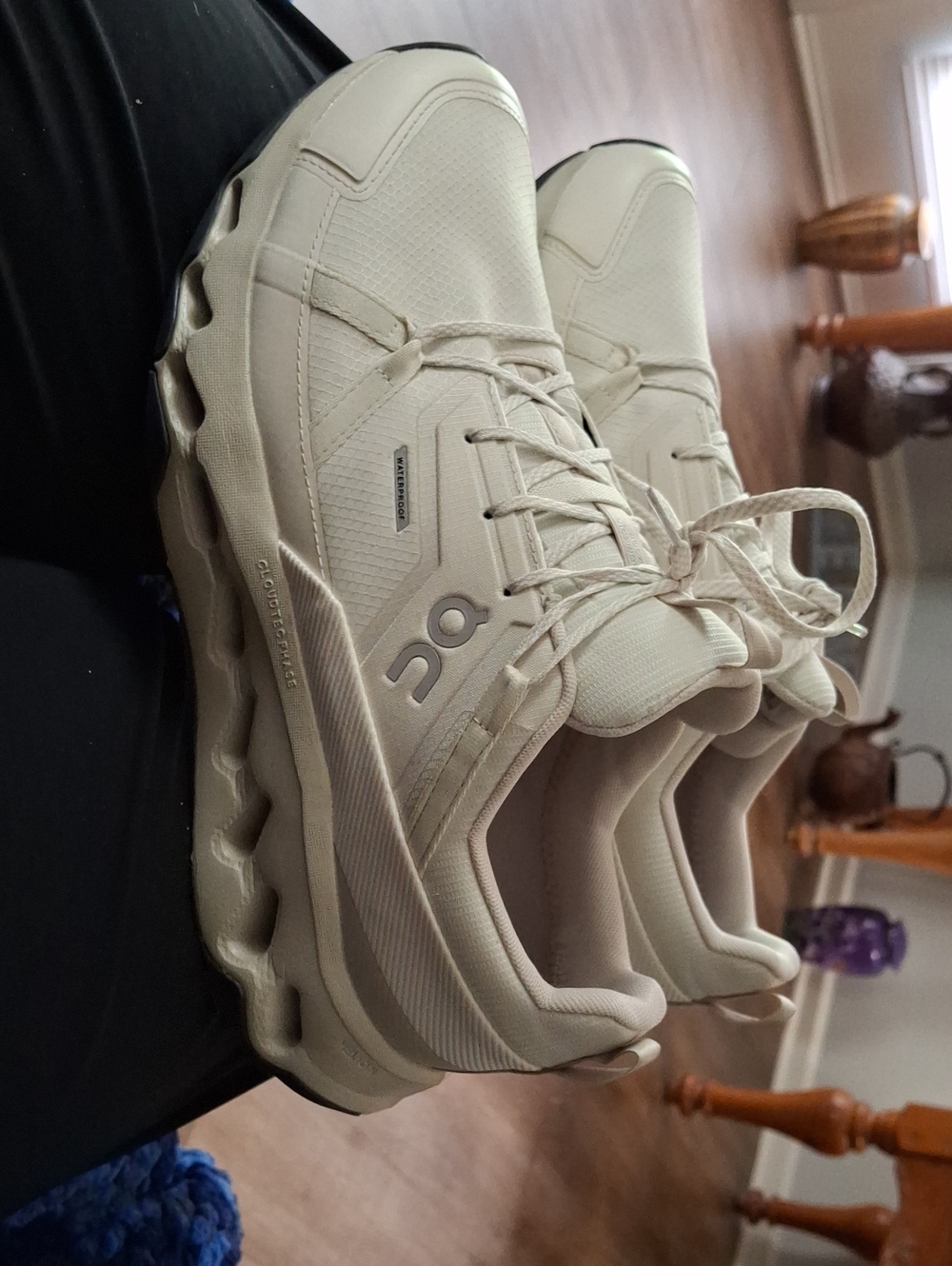 Mens On Running Cloudhorizon Waterproof White Cream Men’s Athletic Sneakers 11.5